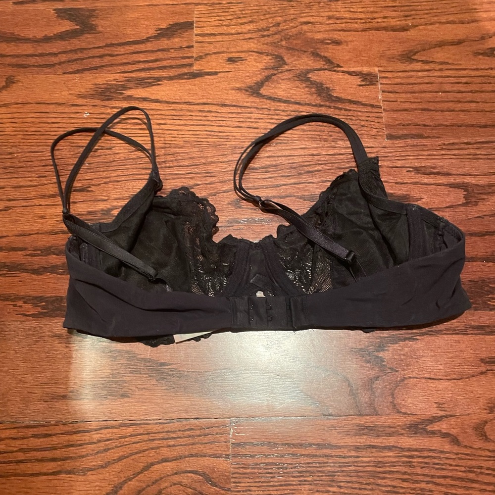 Triumph lace bra - Picture 3 of 4